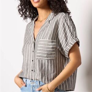 Evereve Blue/Gray Striped Womens Shirt